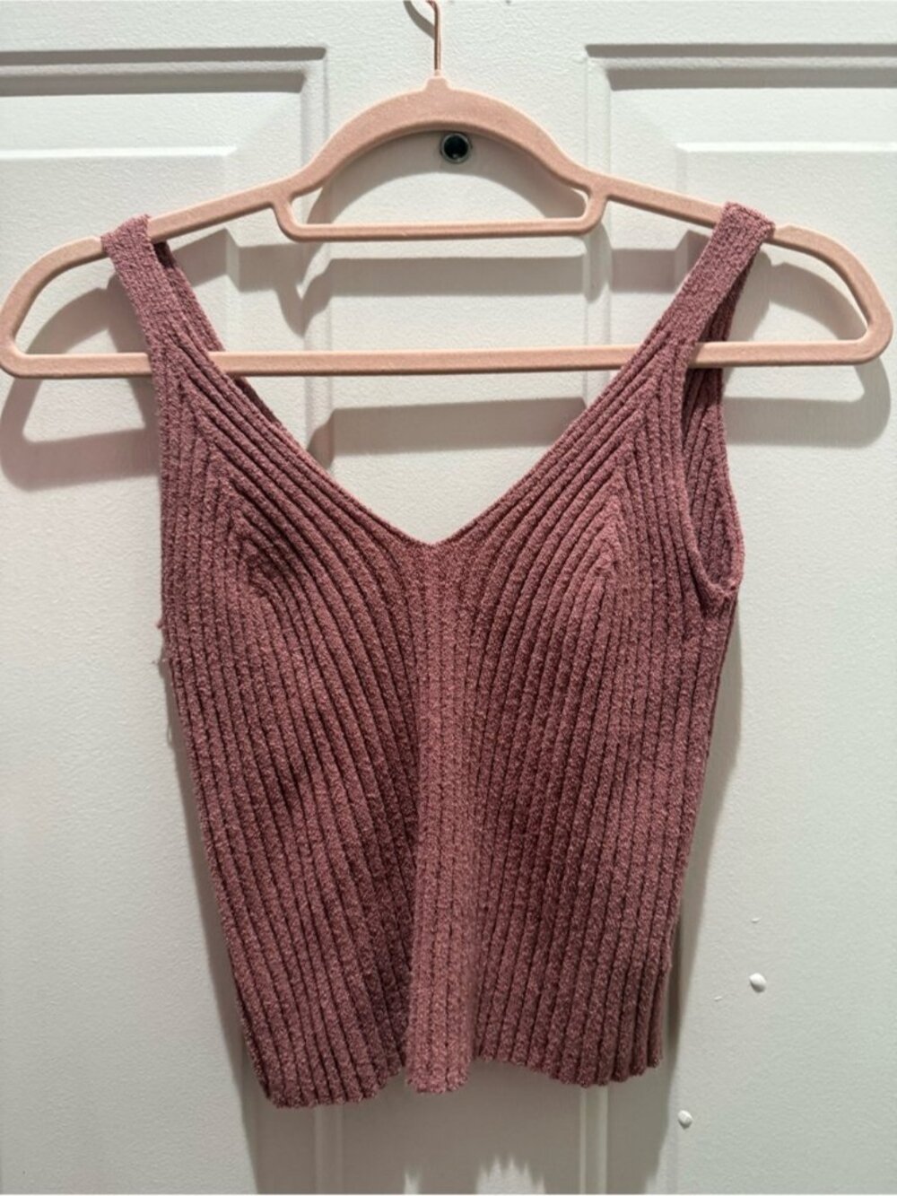 Ribbed V-Neck Crop Tank